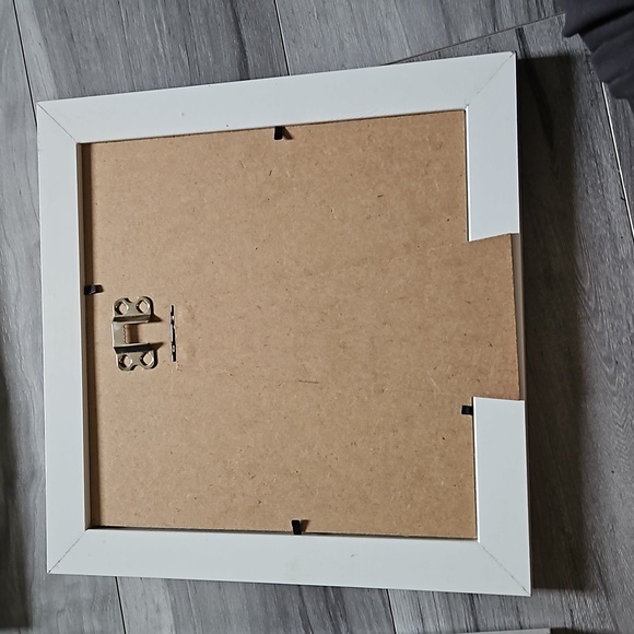 💥3/$60💥 Set 4 - 8x8 pictures red black white - Picture 2 of 2